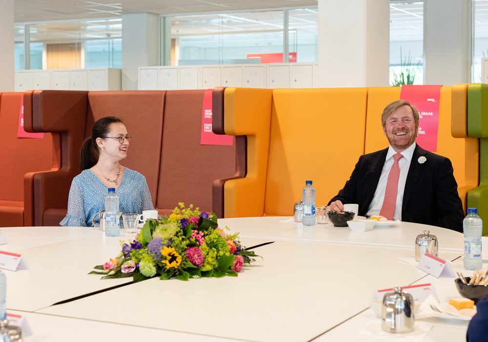 Gesprek koning Willem-Alexander impact van COVID-19 op het hoger beroepsonderwijs